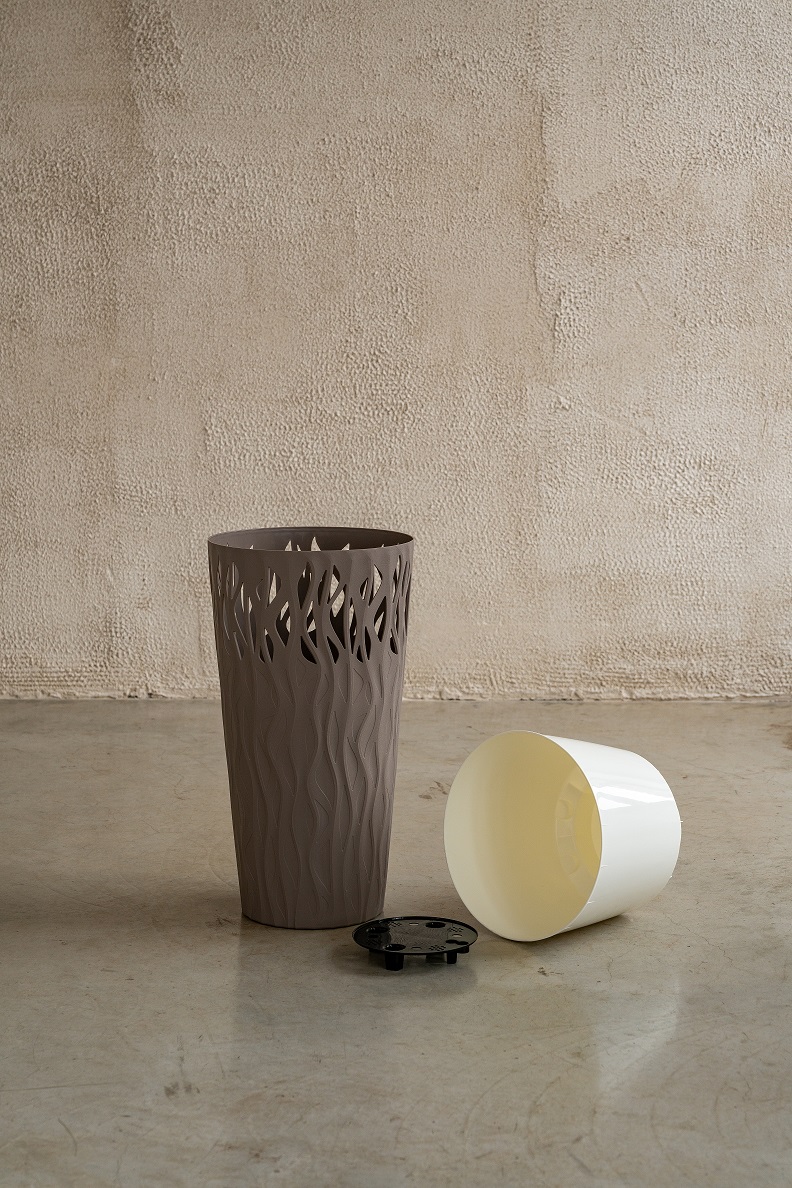 Кашпо пластм. "Winds" высокое 40л d верха 340мм h630мм со встав.18,7л Фран. платан IG652210105 *1/4