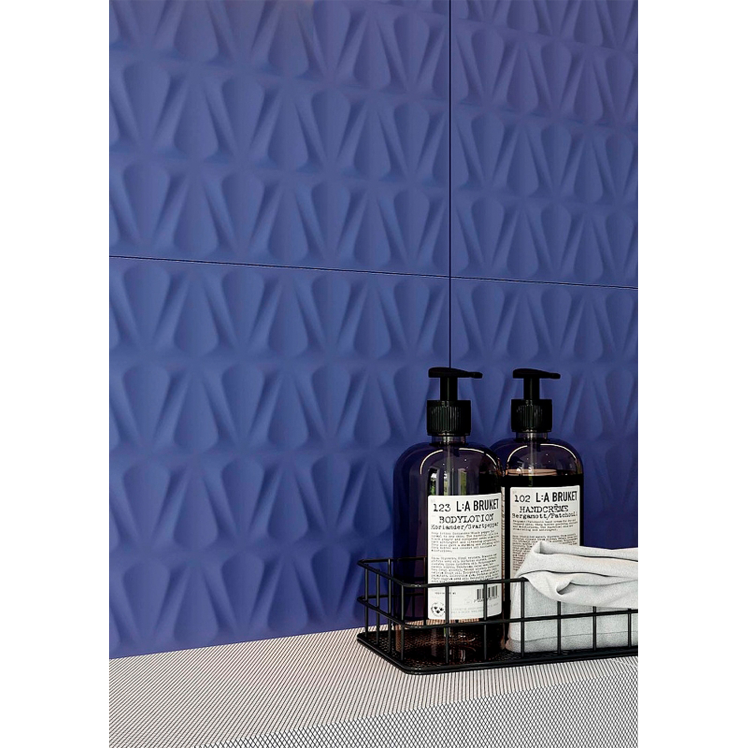 яяяПлитка настенная Конфетти синяя низ 02 250*400 (0,1*14=1,4*54) Шахтинская плитка