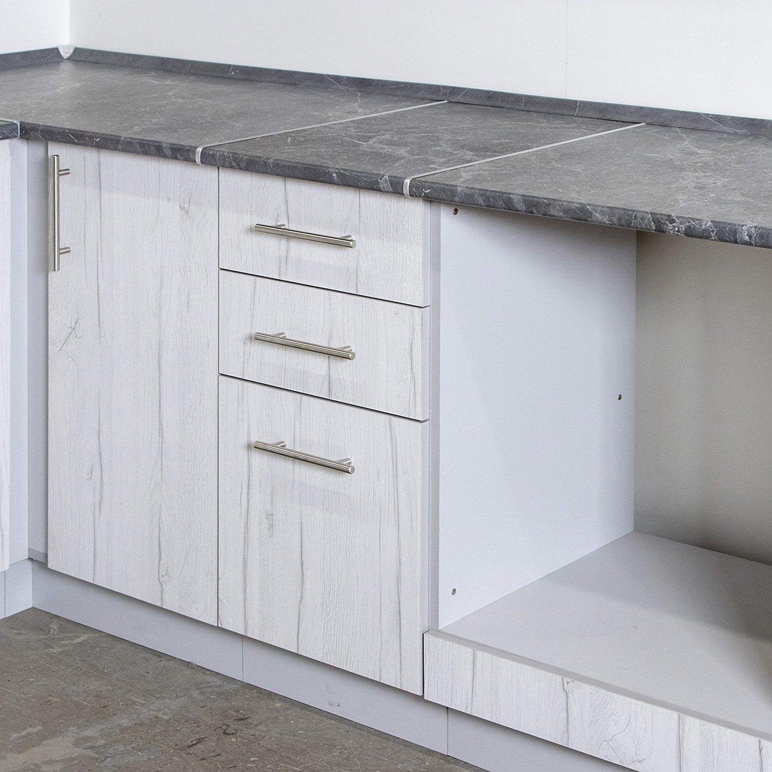 Шкаф напольный 400х850х600 мм BROZEX-WOOD Camellia, с тремя ящиками, серый / юта