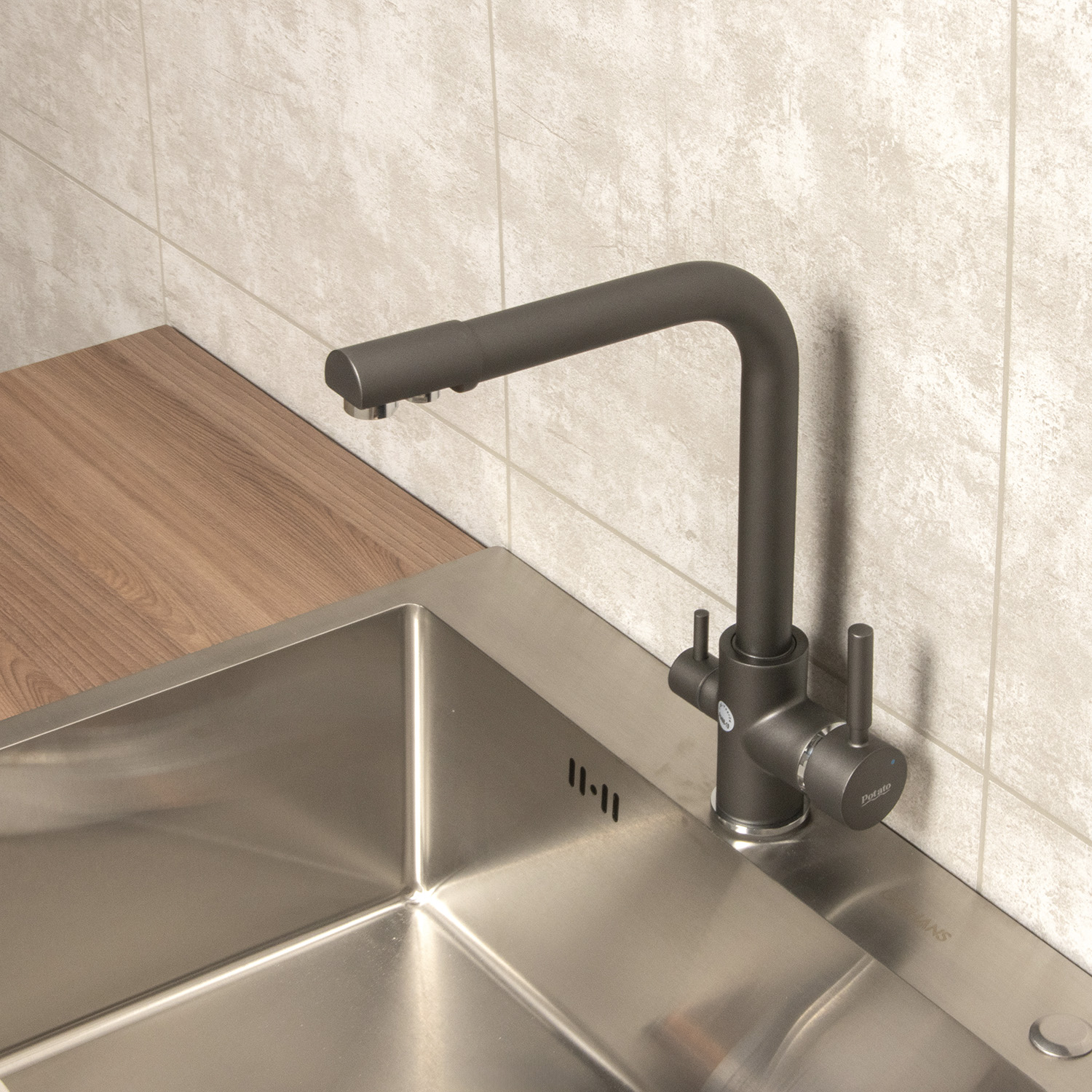 Смеситель для кухни Potato P4498-19, высокий излив, с выходом для питьевой воды Смеситель для кухни Potato P4498-19, высокий излив, с выходом для питьевой воды