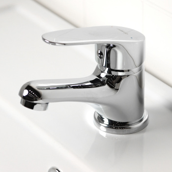 Смеситель для умывальника Milardo Simp SIMSB00M01, короткий излив, рычажный