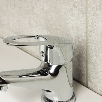 Смеситель для умывальника Potato P1029 *1/10